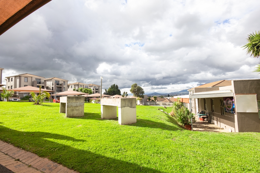 2 Bedroom Property for Sale in Vredekloof Heights Western Cape